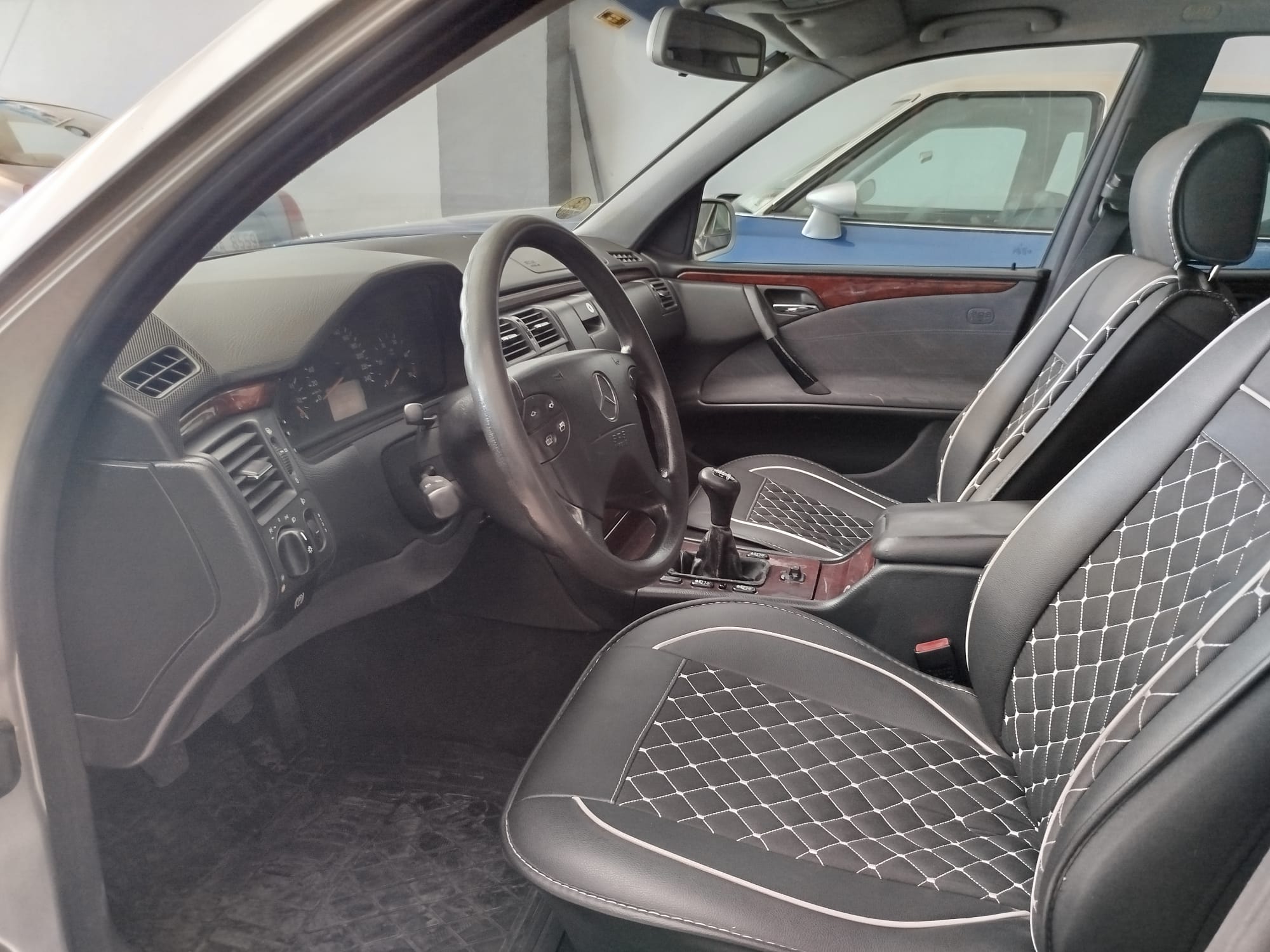 Mercedes-Benz E 220 D - Görsel 8